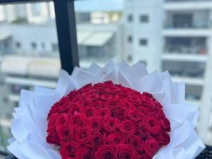 70 red rose